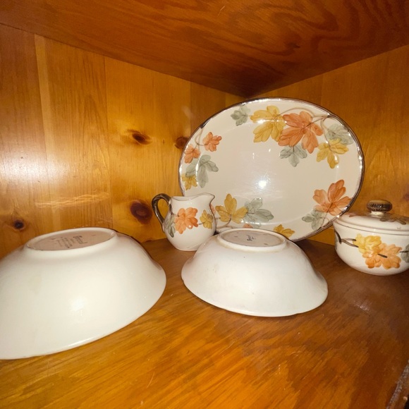 Franciscan October for 4 total of 20 dishes - Picture 12 of 12